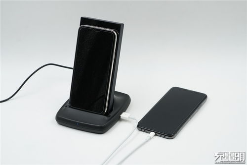 立式無(wú)線充需求暴增，13家工廠競(jìng)相推出19款iPhone熱門新品手機(jī)支架